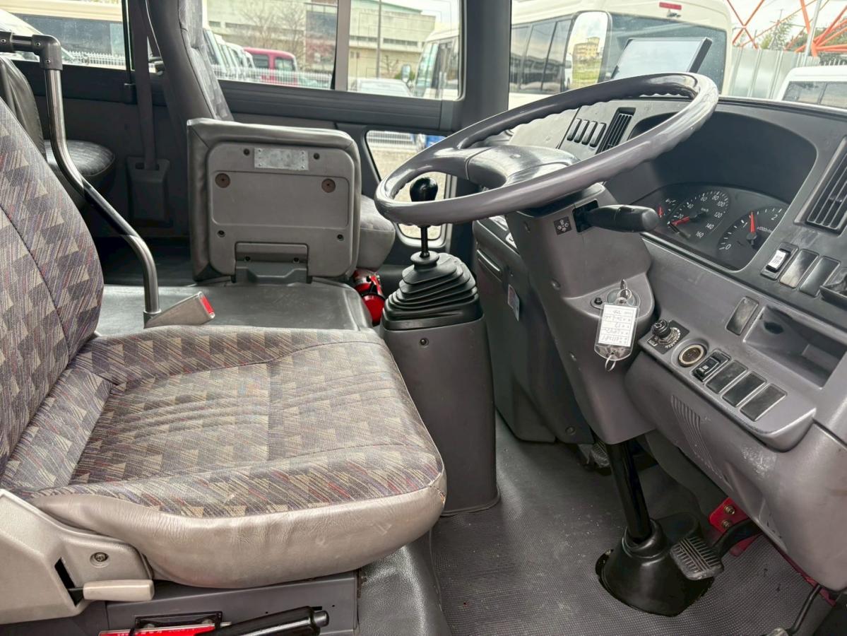 中古バス ニッサン シビリアン