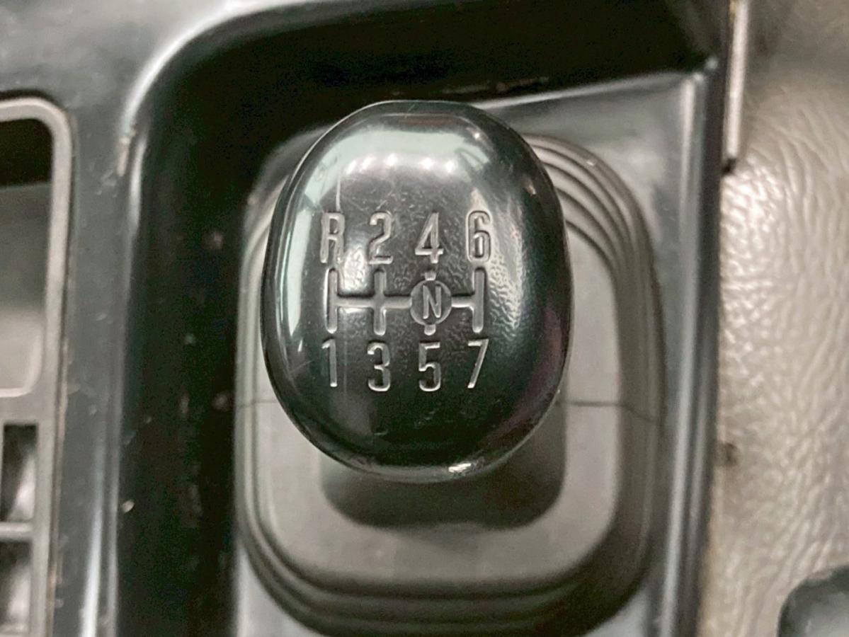 中古粉粒体運搬車 いすゞ ギガ