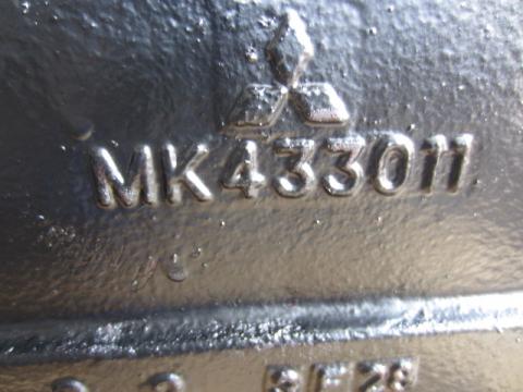 KL-FU54JUZ/三菱ふそう 大型車 トルクロッドブラケット（左） 中古