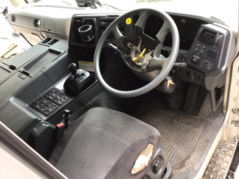 三菱ふそう 大型車 H.25年 スーパーグレート キャビン Ay 中古パーツ