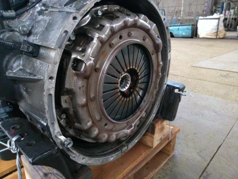 三菱ふそう ファイター エンジンAy 中古パーツ