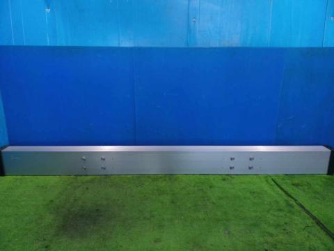 日野 レンジャー Rバンパー 中古パーツ