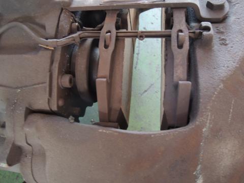 日産UD 大型車 キャリパー(前右) 中古パーツ