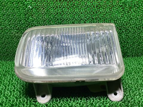 日産UD 大型車 フォグランプ(左) 中古パーツ