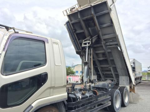 中古ダンプ 三菱ふそう ファイター