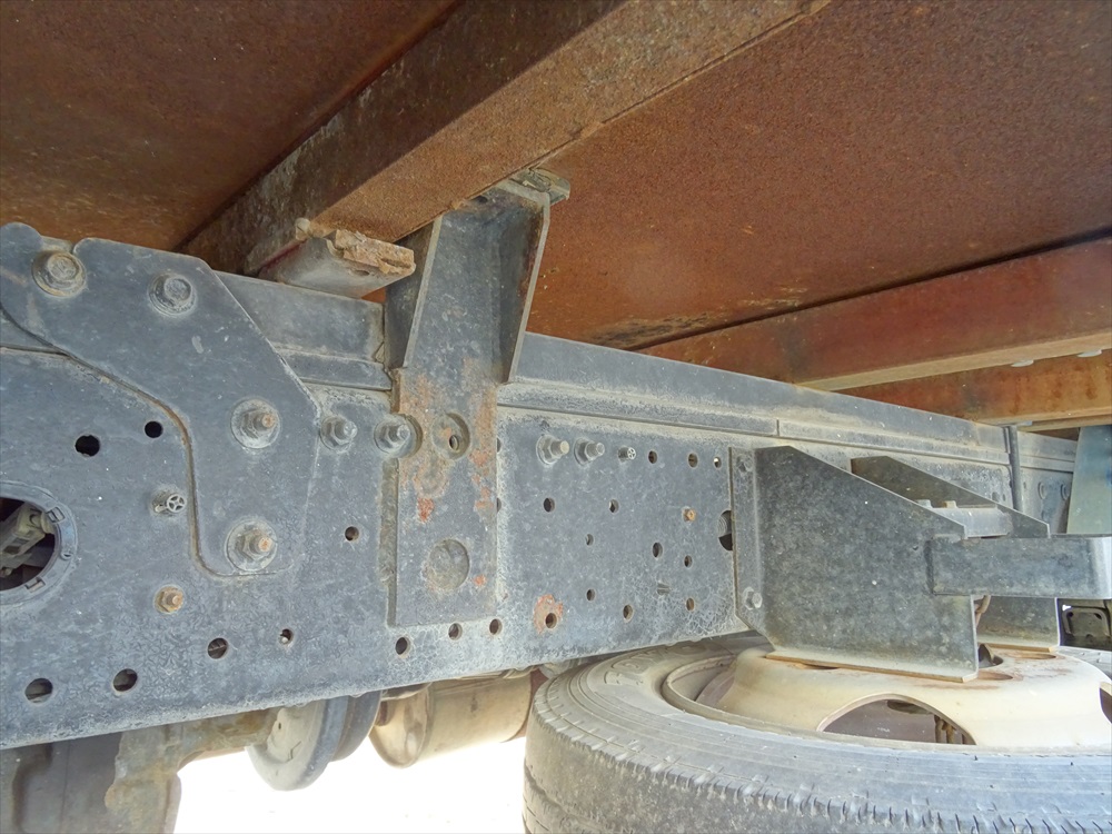 中古タンクローリー UDトラックス 