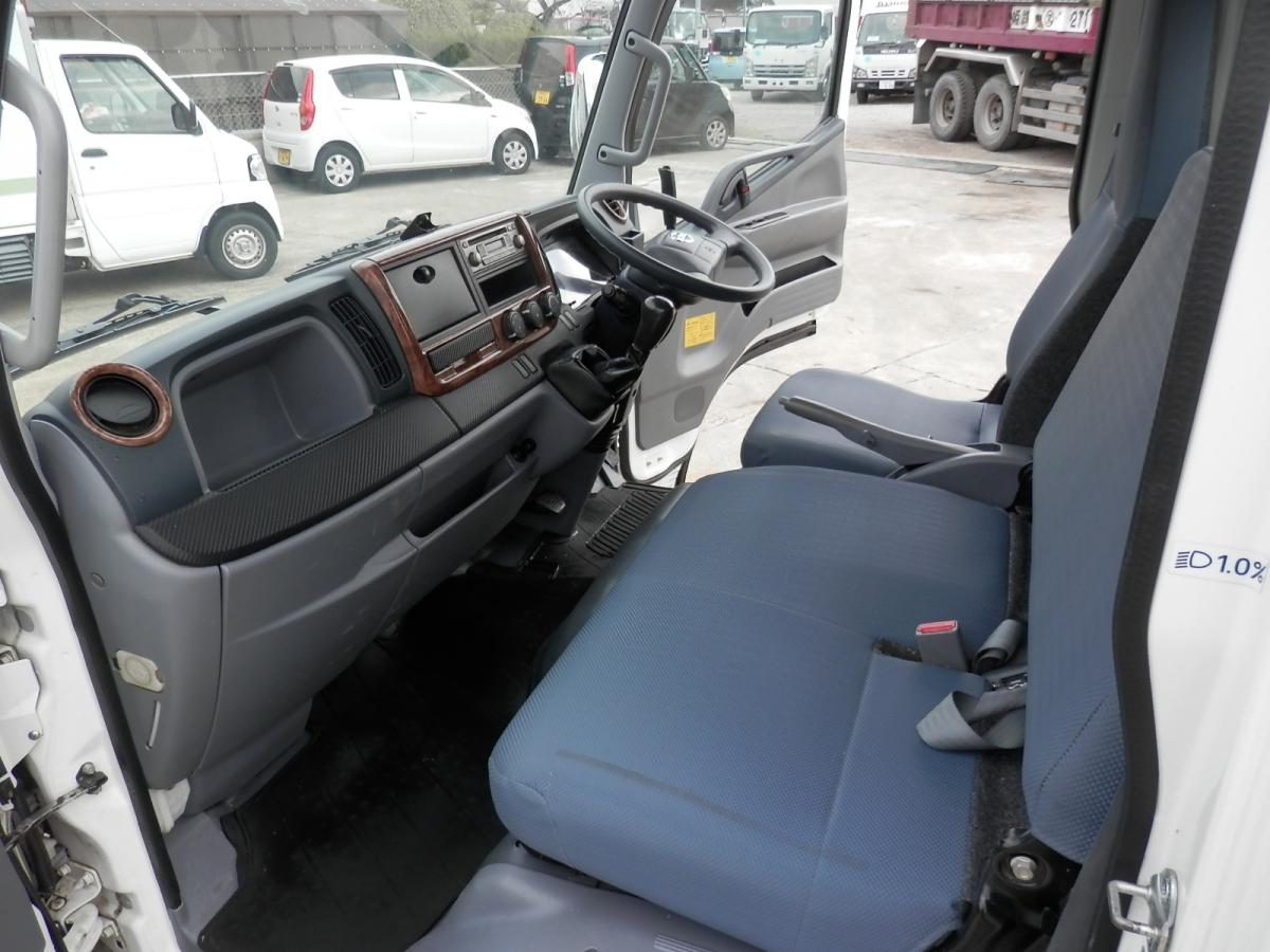 中古ダンプ ニッサン アトラス