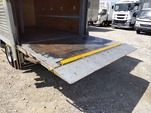 中古アルミバン トヨタ ダイナ