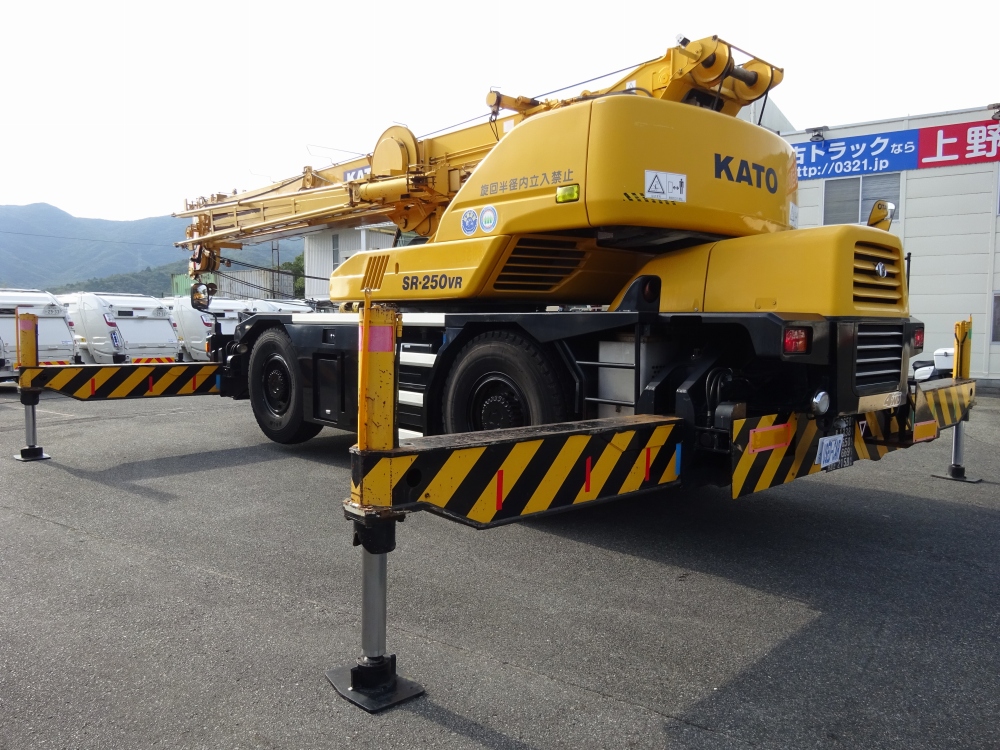 トラッククレーン車　KATO 4.9t吊