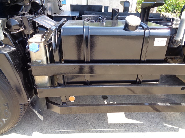 中古ダンプ UDトラックス クオン