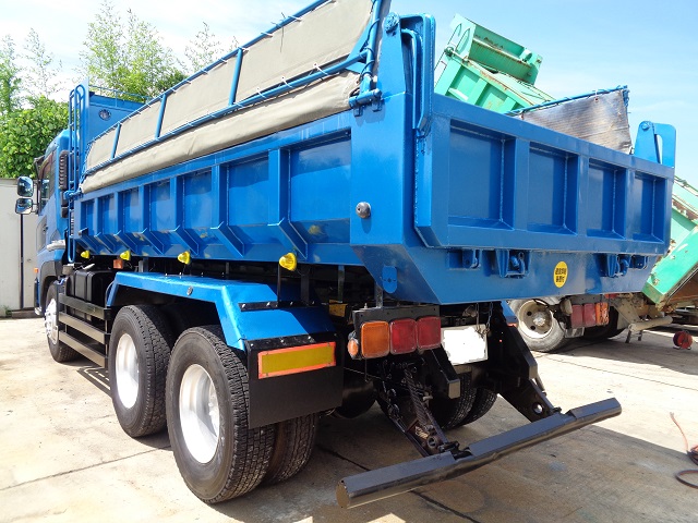 中古ダンプ UDトラックス クオン