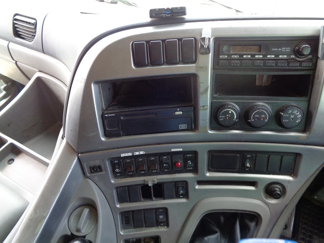 中古ダンプ UDトラックス クオン