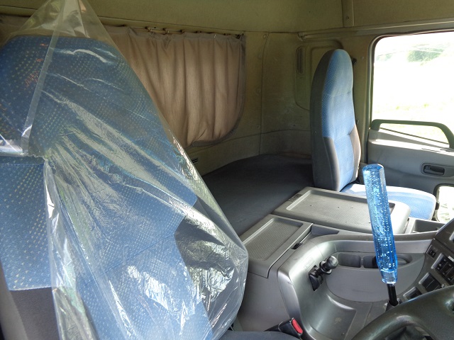 中古ダンプ UDトラックス クオン