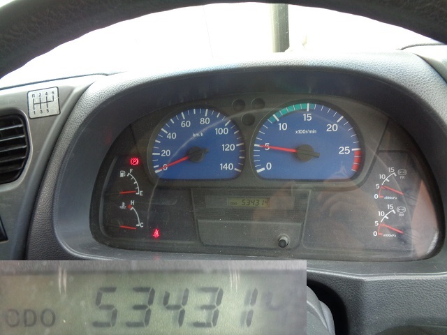 中古ダンプ UDトラックス クオン