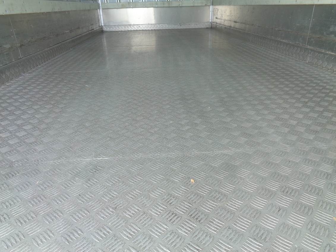 中古冷凍バン いすゞ フォワード