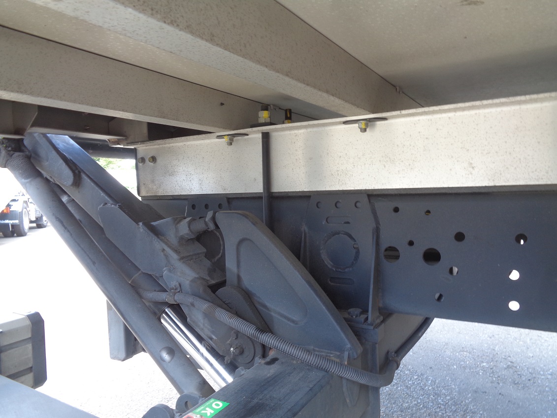 中古冷凍バン いすゞ フォワード