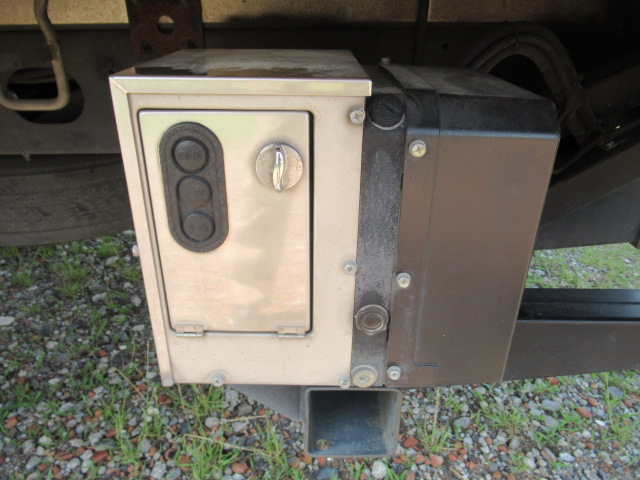 中古アルミウィング いすゞ フォワード