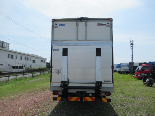 中古アルミウィング いすゞ フォワード