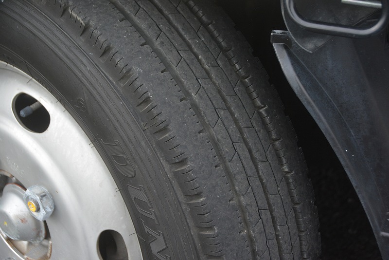 中古高所作業車 いすゞ エルフ