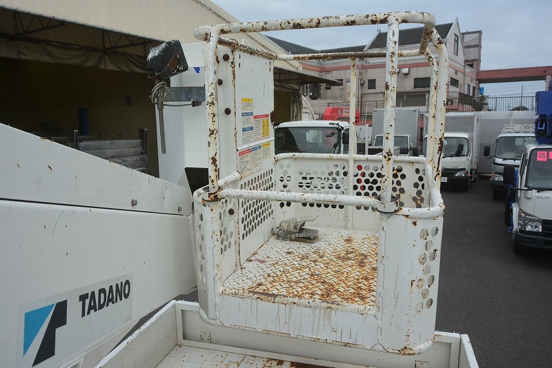 中古高所作業車 いすゞ エルフ