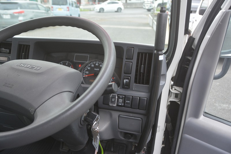 中古高所作業車 いすゞ エルフ