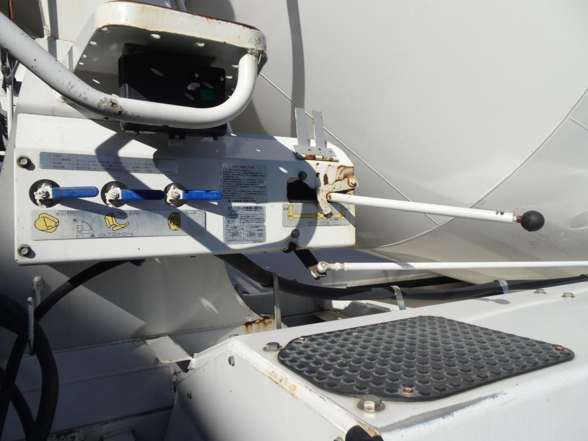 中古ミキサー車(生コン車) 三菱ふそう ファイター