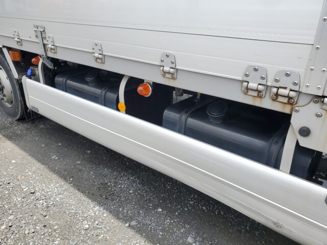 中古冷凍ウィング UDトラックス クオン