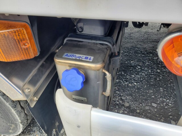 中古冷凍ウィング UDトラックス クオン