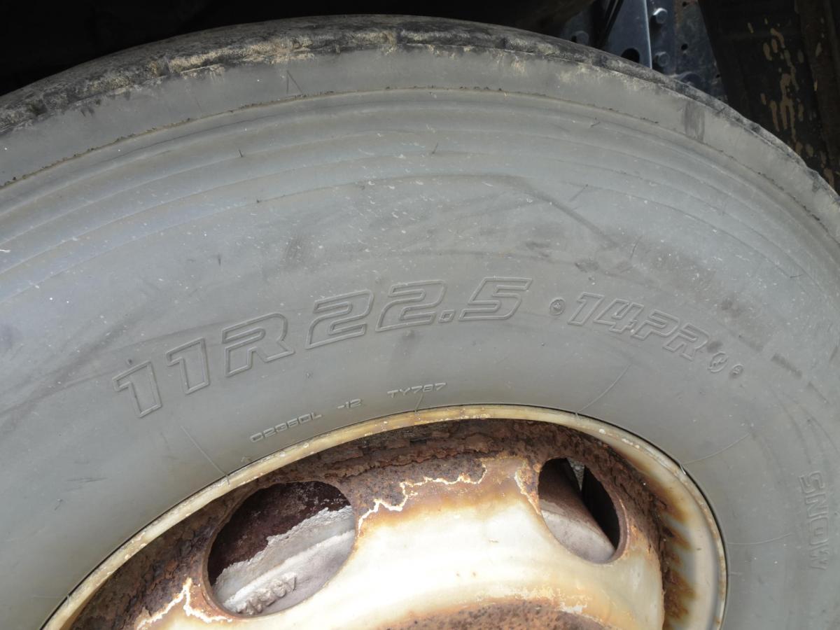 中古タンクローリー 日野 プロフィア