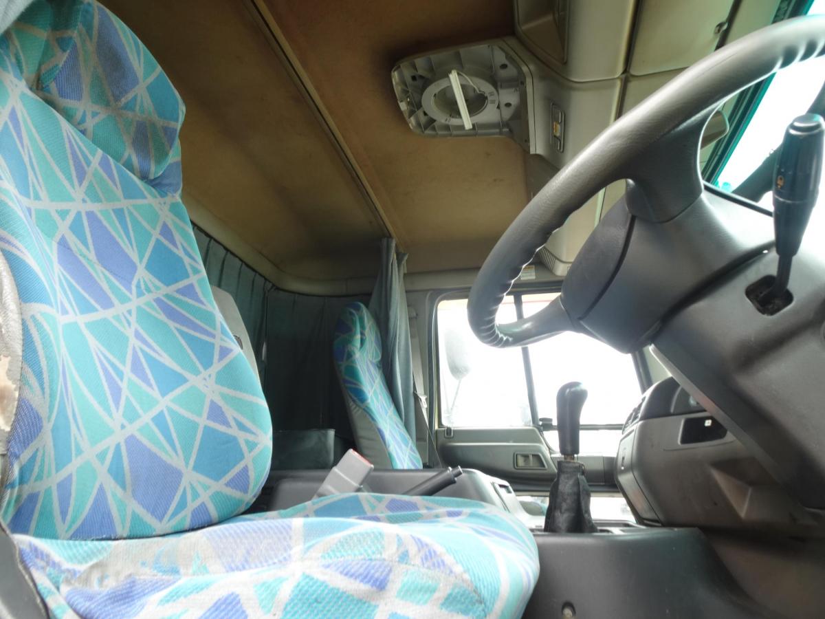 中古タンクローリー 日野 プロフィア