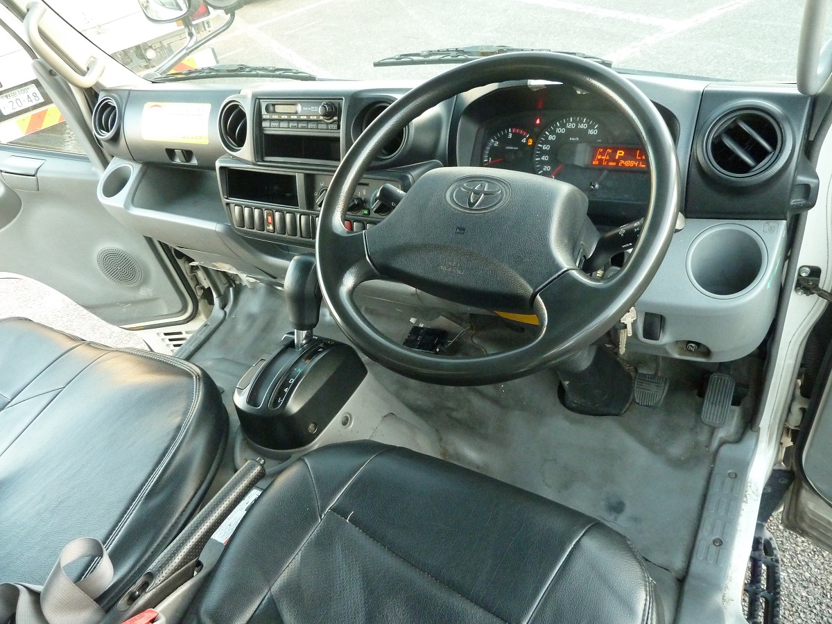 中古アルミバン トヨタ ダイナ