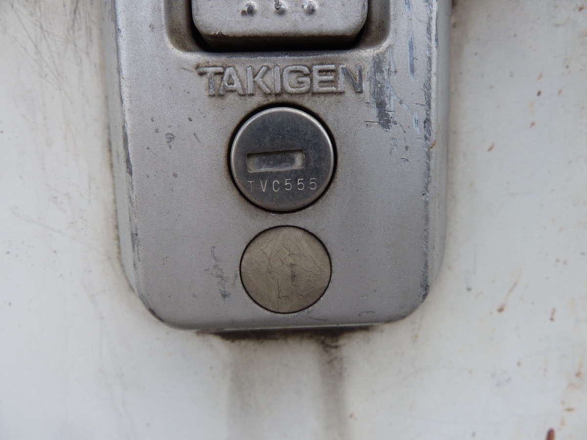 中古アルミバン トヨタ ダイナ