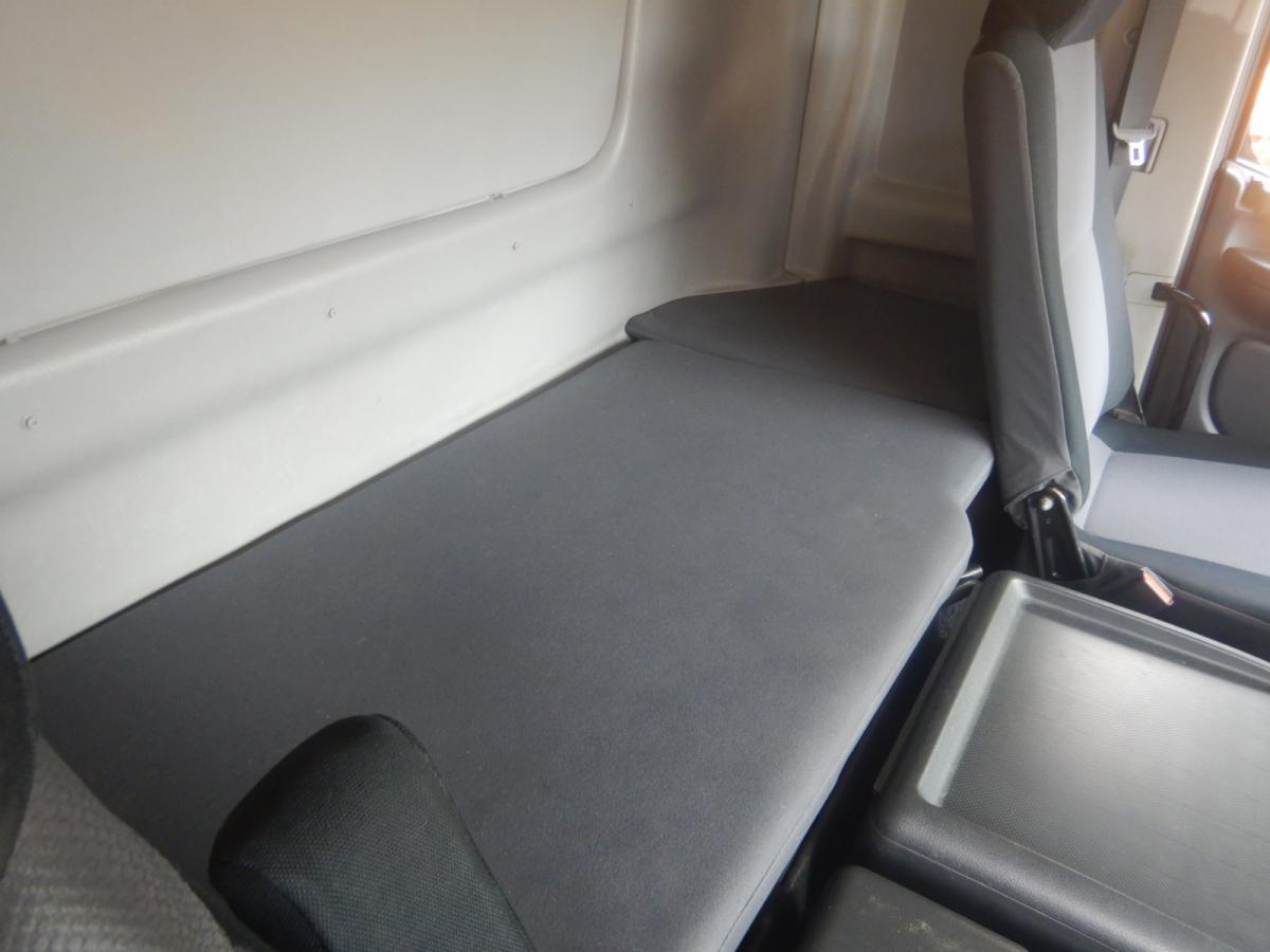 中古セルフローダー 日野 プロフィア