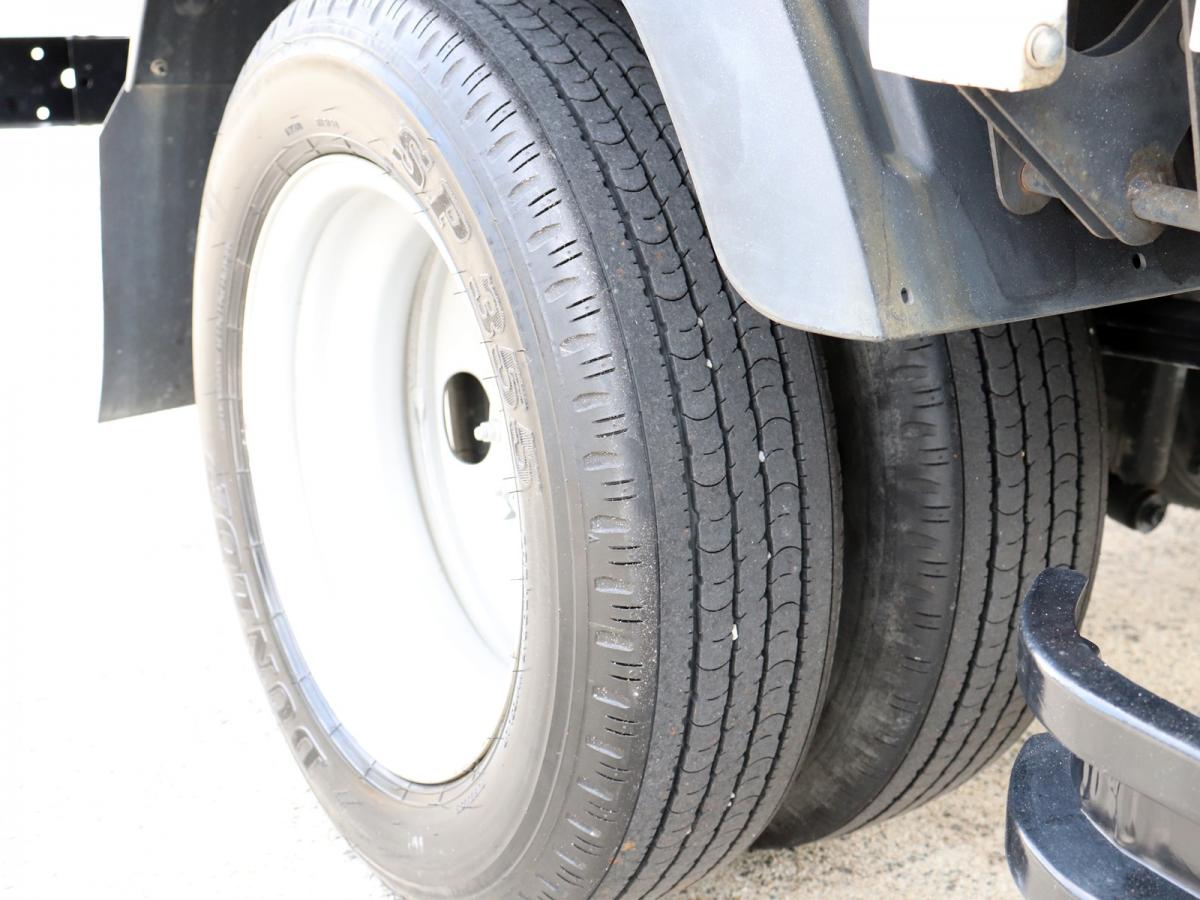 中古平ボディ 日野 デュトロ