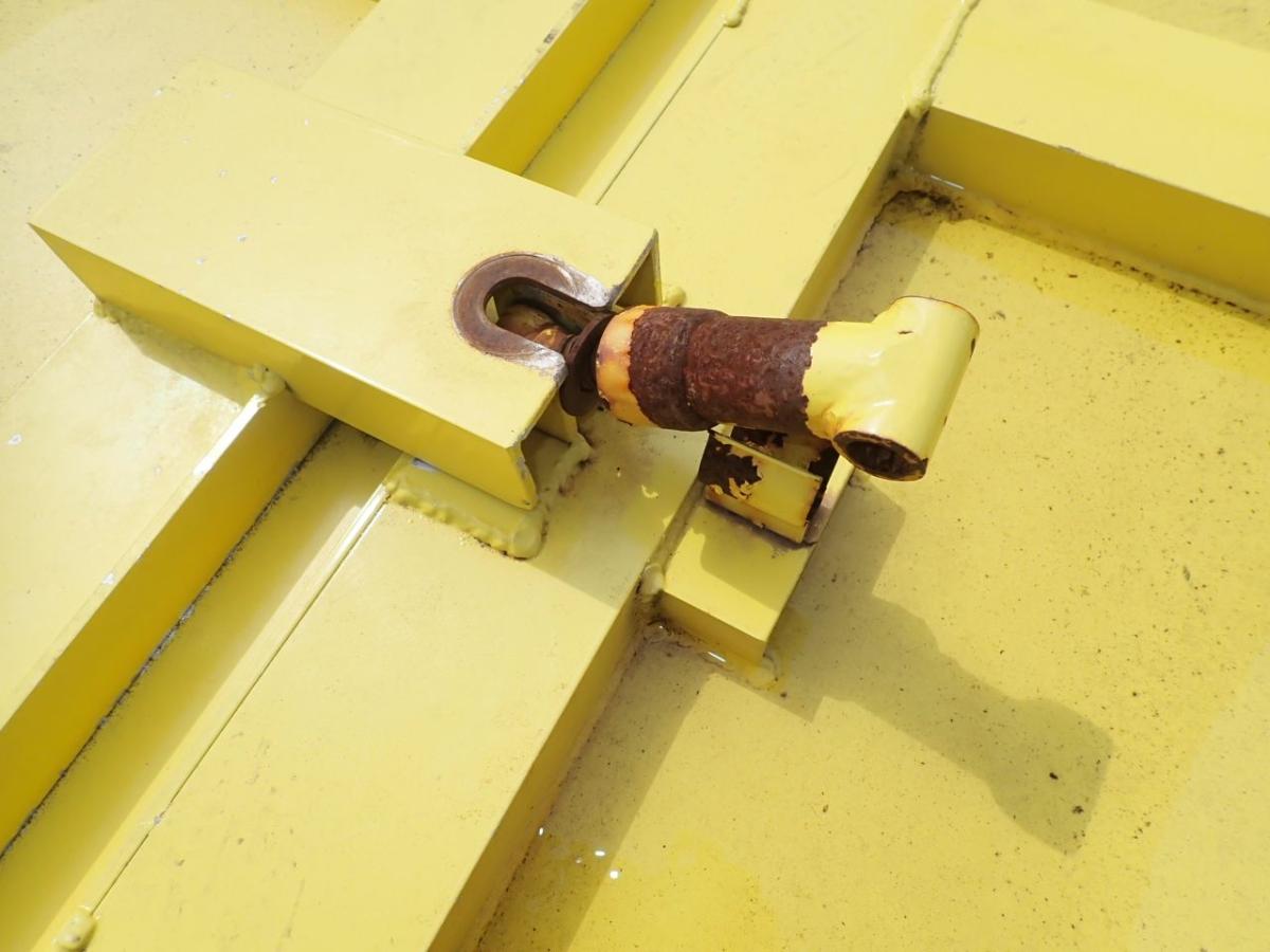 中古深ダンプ UDトラックス クオン