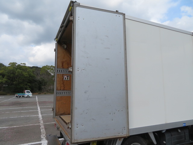 中古アルミバン トヨタ ダイナ