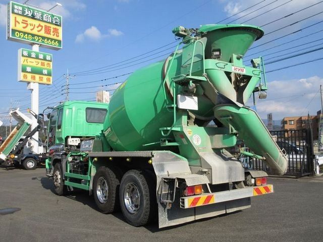 中古ミキサー車(生コン車) いすゞ ギガ