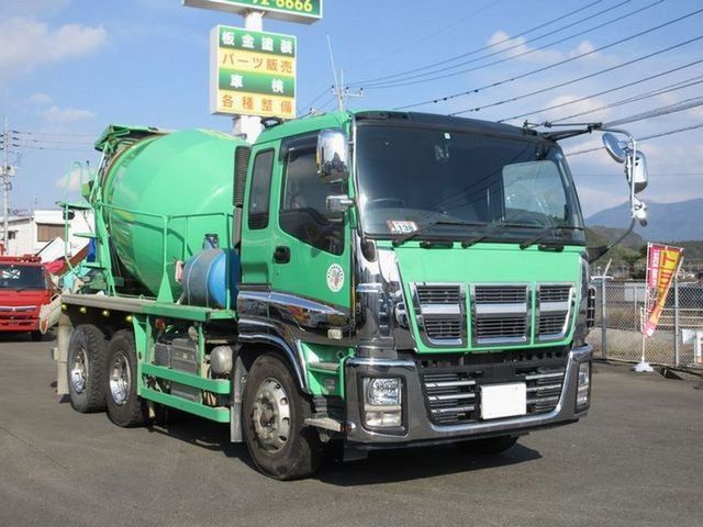 中古ミキサー車(生コン車) いすゞ ギガ