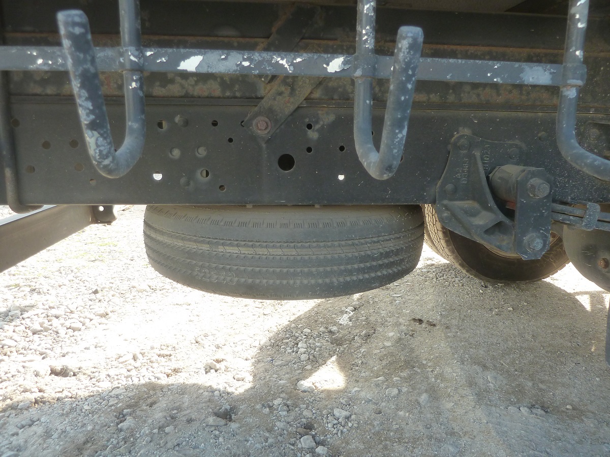 中古冷凍バン いすゞ エルフ