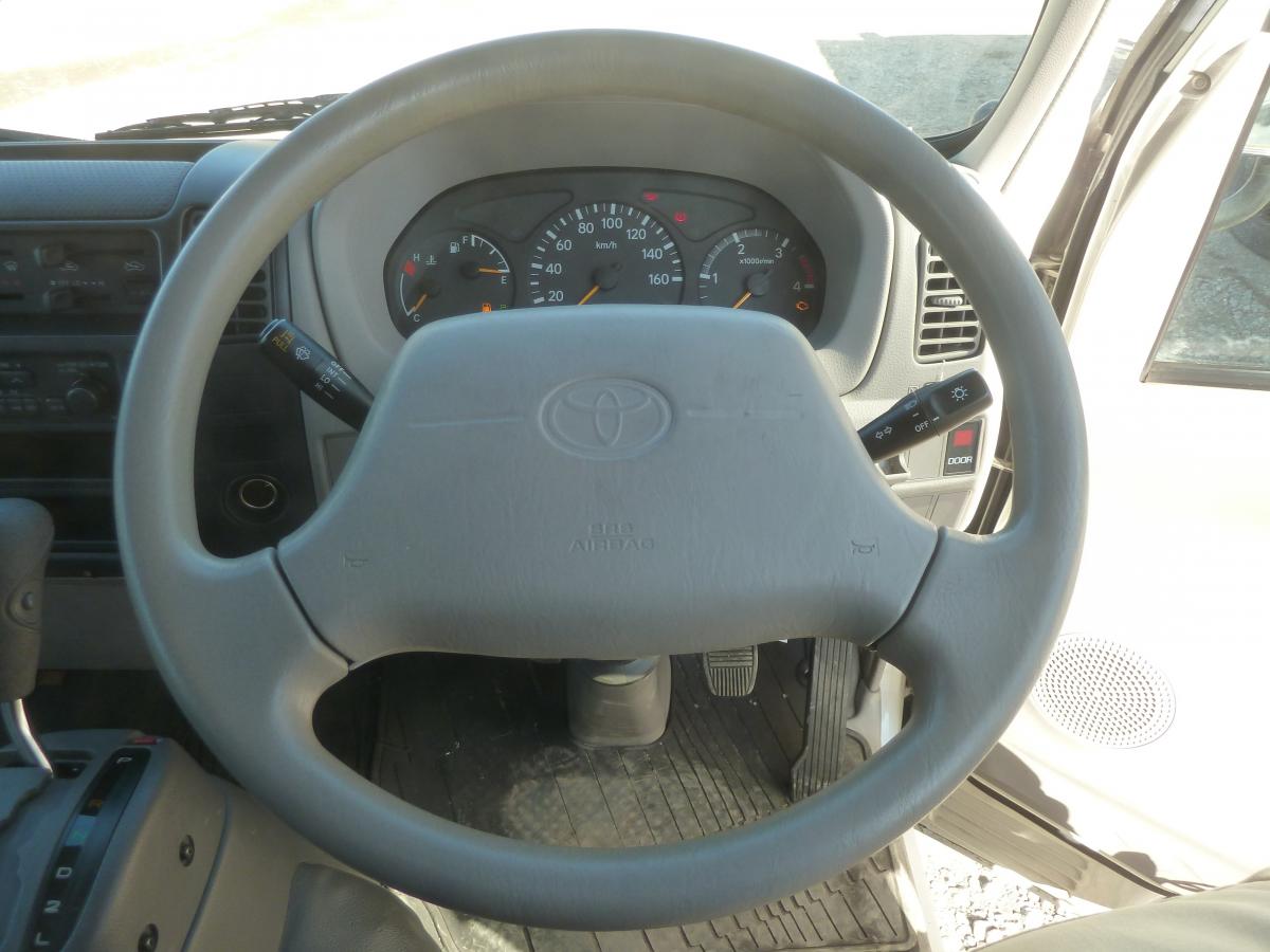 中古アルミバン トヨタ ダイナ