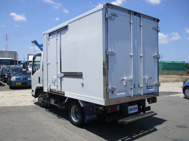 中古冷凍バン いすゞ エルフ