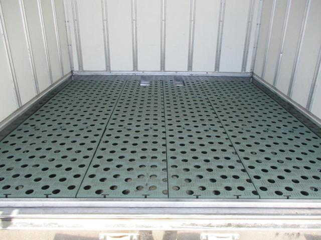 中古冷凍バン いすゞ エルフ