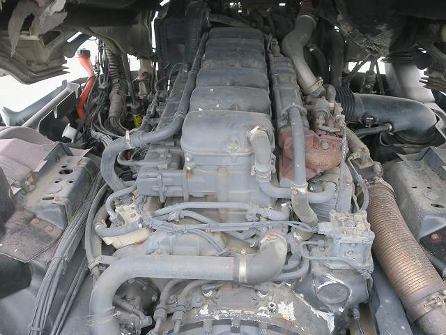 中古トラクタ 日野 スカニア