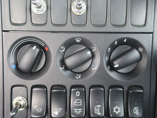 中古トラクタ 日野 スカニア