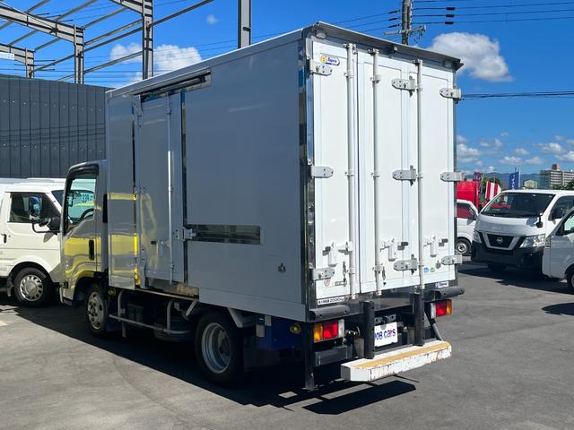中古冷凍バン いすゞ エルフ