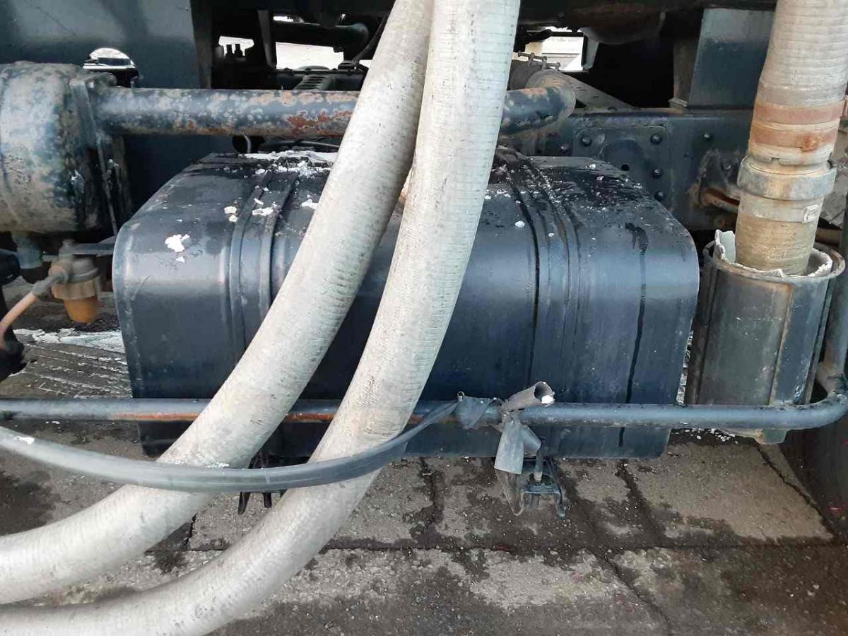 中古タンクローリー 日野 レンジャー