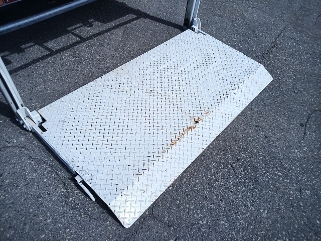 中古平ボディ ニッサン アトラス