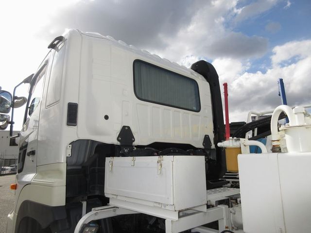 中古ミキサー車(生コン車) 日野 プロフィア