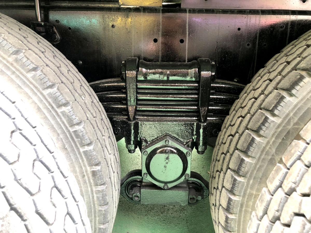 中古ミキサー車(生コン車) UDトラックス クオン