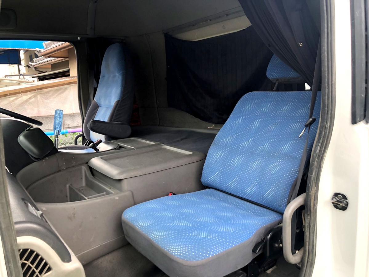 中古ミキサー車(生コン車) UDトラックス クオン